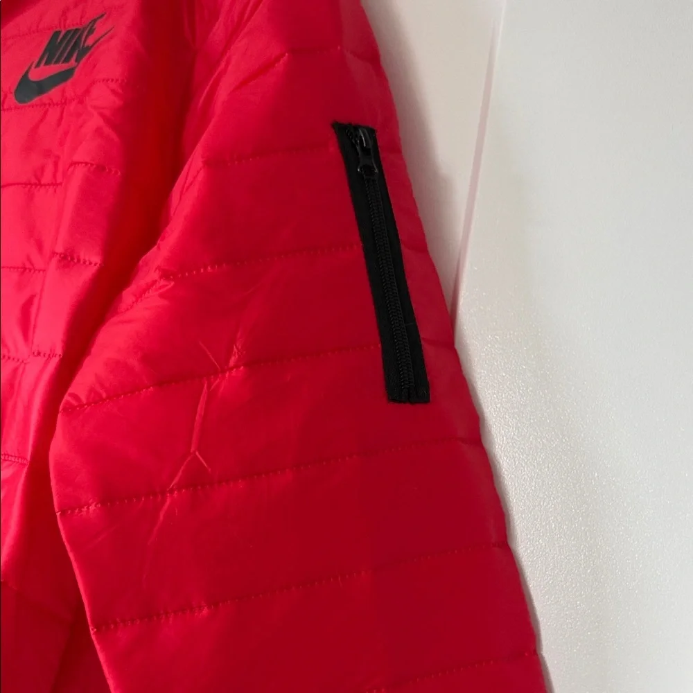 Nike Men's Vibrant Red Puffer Jacket - Picture 4 of 12